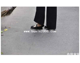  偷拍穿双鸥的服务员-4-10P 