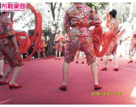  抓拍云南红布鞋4-10P 