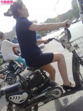  街拍-在来一组有难度的跟拍服务员高跟布鞋（11P） 