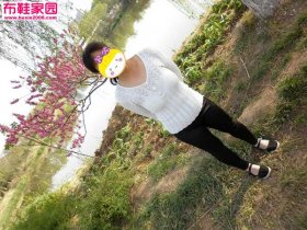  桃花、绿草、流水、美女、春天里大自然漂亮的风景6P 